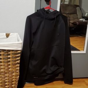 A hoddy I got on vacation cause I forgot mine 🙃